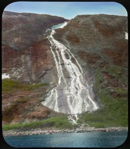 Image: Waterfall in South Greenland